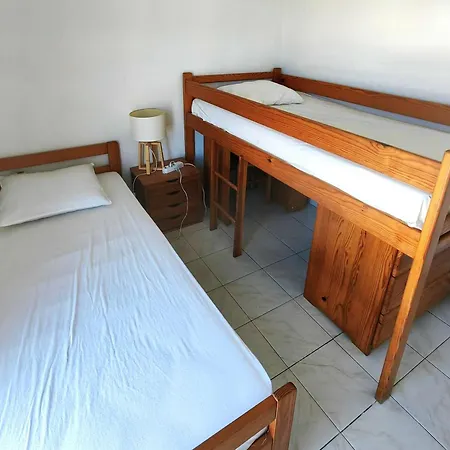 Agreable T3 Avec Terrasse Et Grande Piscine, A Deux Pas De La - Fr-1-607-101 Agde