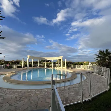 T3 Avec Terrasse Et Grande Piscine, à Deux Pas De La - Fr-1-607-101 Appartement Agde